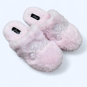 PINK VS Victoria’s Secret Size 7/8 Faux Fur Closed Toe Slippers Rhinestone